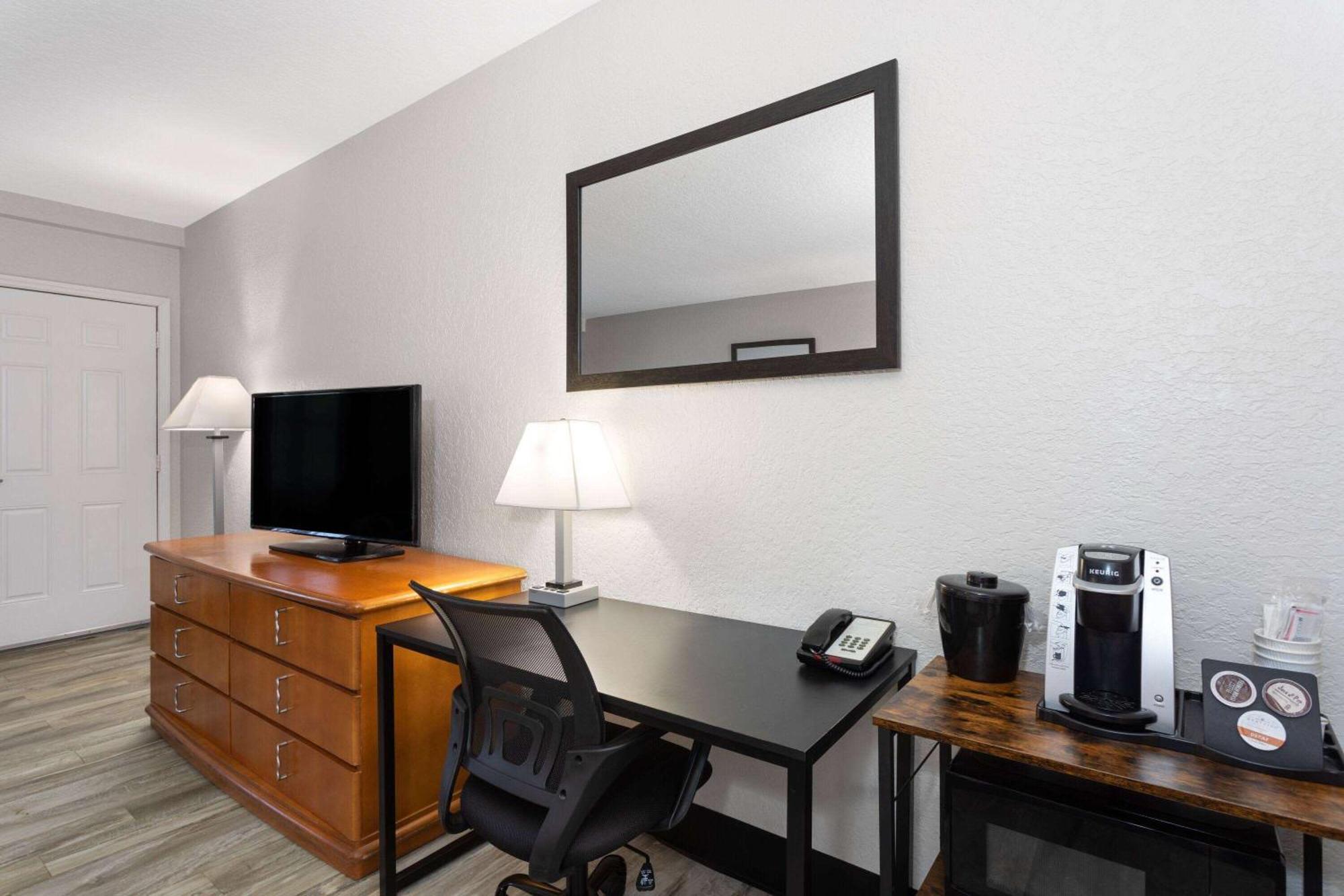 La Quinta By Wyndham Cocoa Beach-port Canaveral
