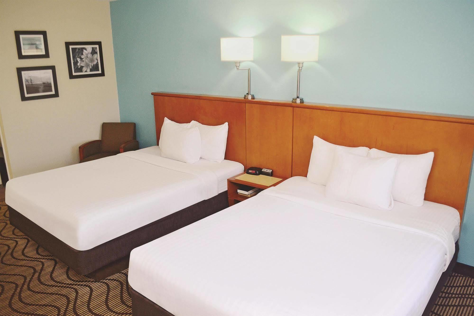 Hotel La Quinta By Wyndham Cocoa Beach-port Canaveral Cocoa Beach
